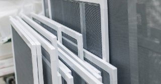 Москитные сетки на пластиковые окна Ржев купить по цене от 936 руб.